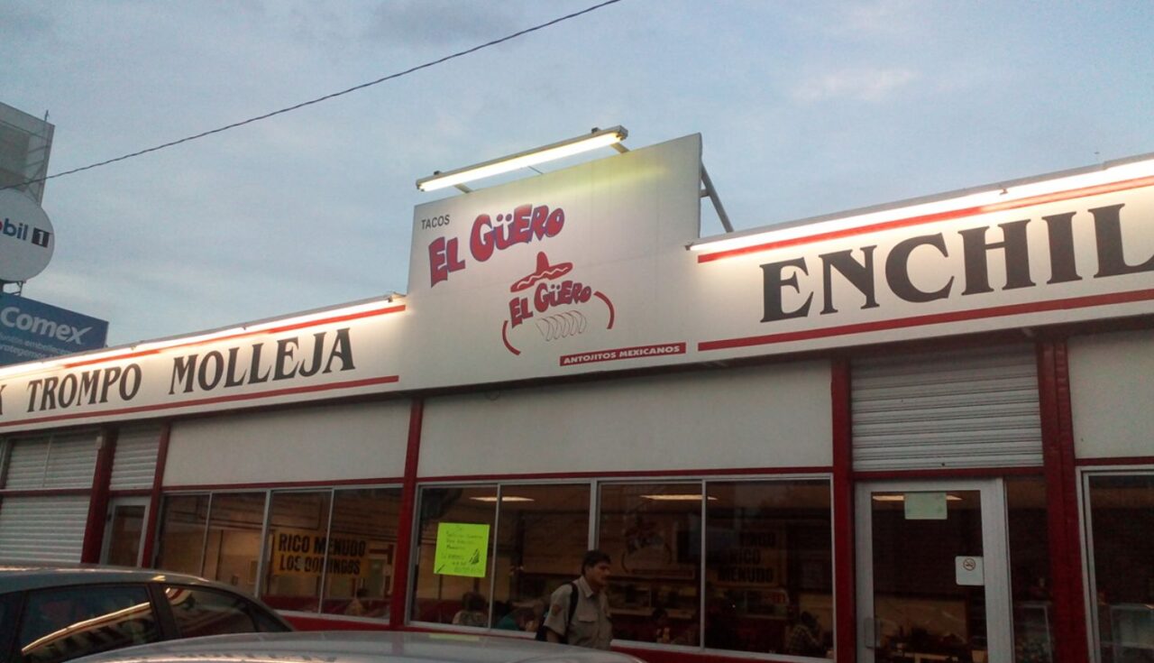 Nosotros Tacos El Güero